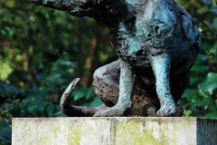 1985 Brown Dog Statue (by Nicola Hicks) with plinth in Battersea Park